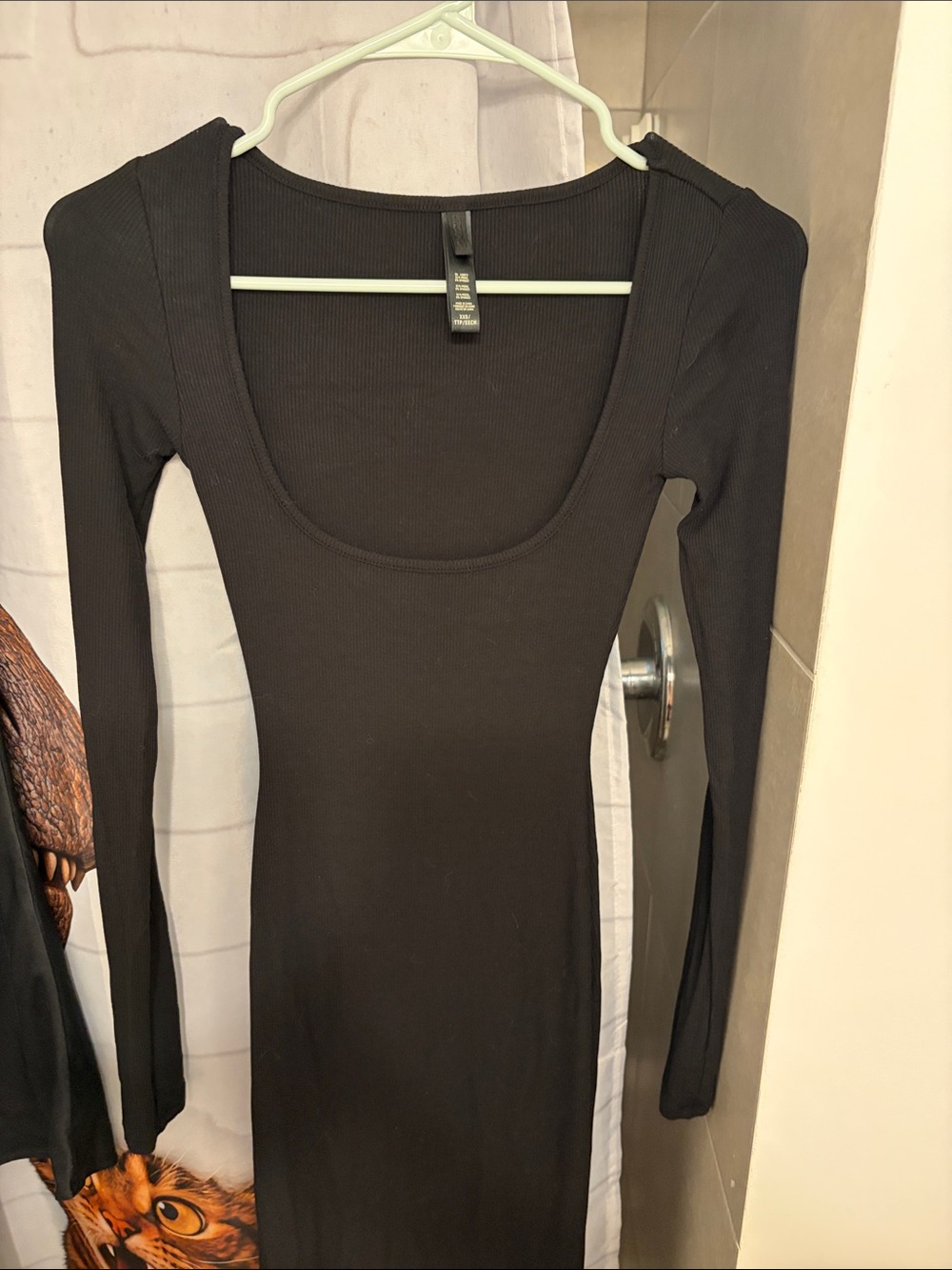 Skims scoop neck long sleeve maxi dress